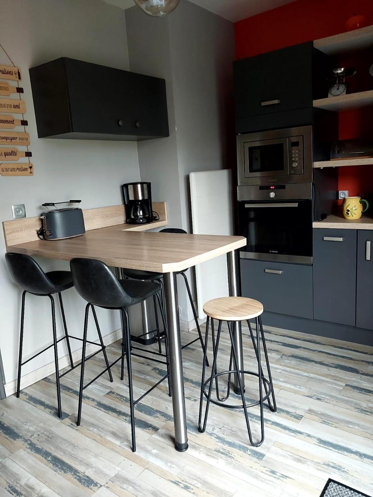 Au Chant Du Coq Holiday home *